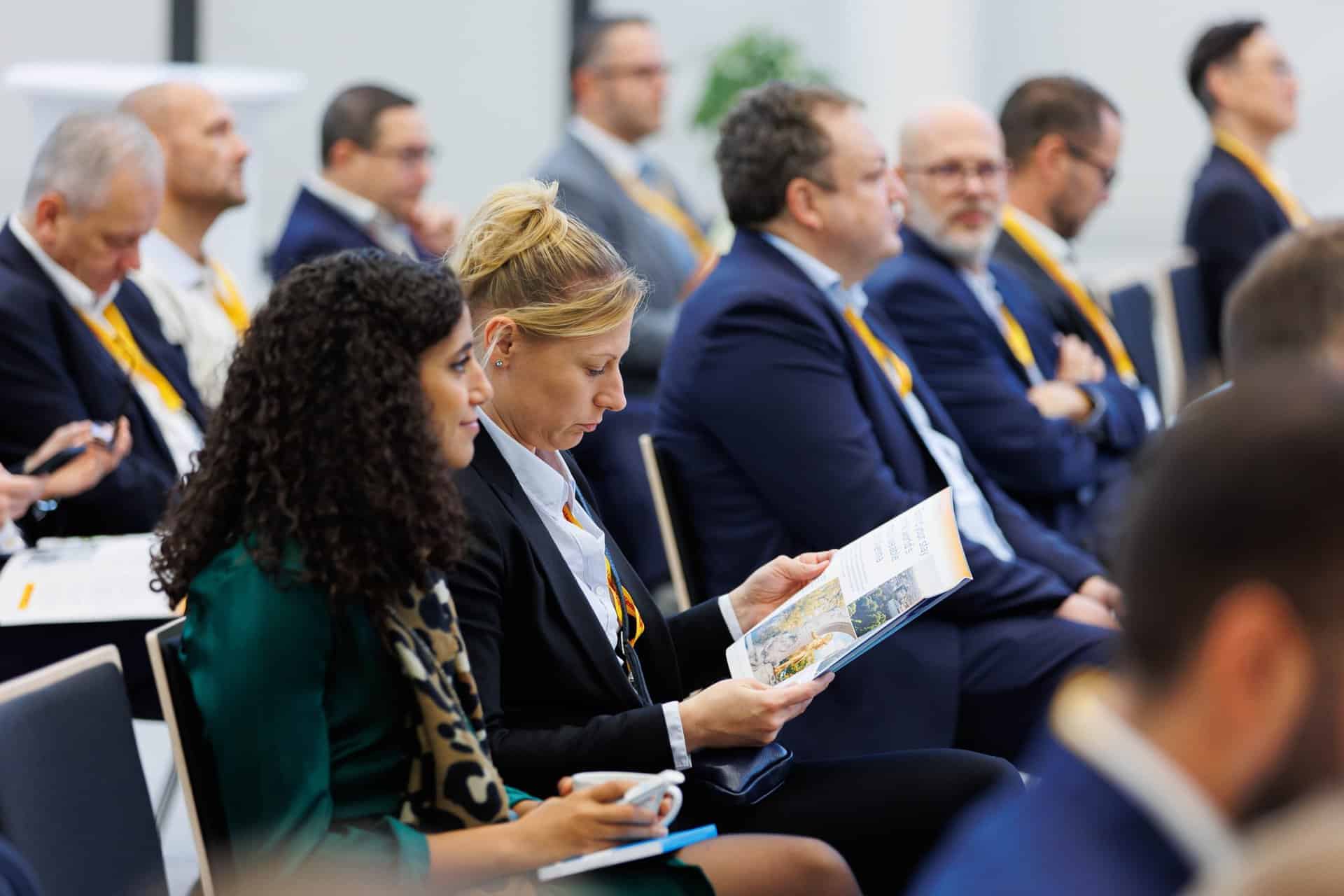 Clinical Trial Logistics + Managing a ‘Chronic Crisis’ – Two must-attend sessions at FlyPharma Amsterdam 