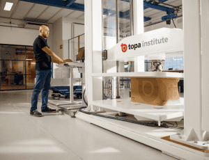 Step Inside Topa Institute at FlyPharma Amsterdam 2025 – Where Safe Pharma Transport Begins